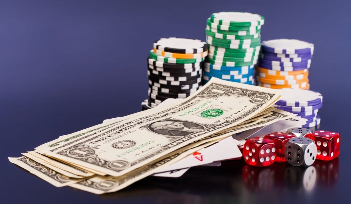 Spartan Poker کیسینو میں سلاٹ کھیلنا شروع کریں۔